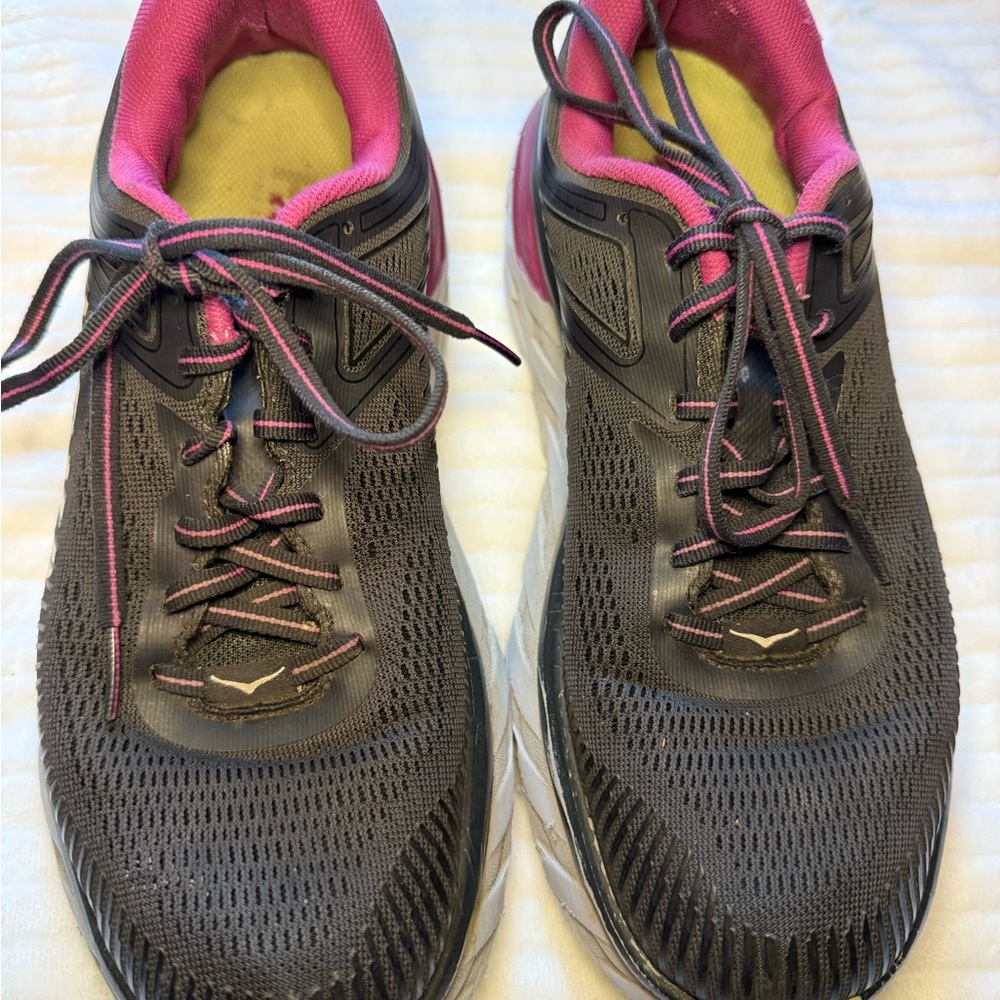 Women's Hoka Bondi 7 Sneakers